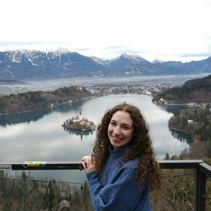 Meet your Posher, Tyana